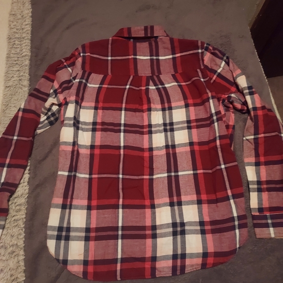 Red flannel shirt - Picture 2 of 4